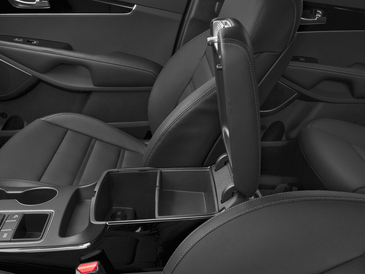 2018 Kia Sorento SX V6 - Interior Center Storage Console