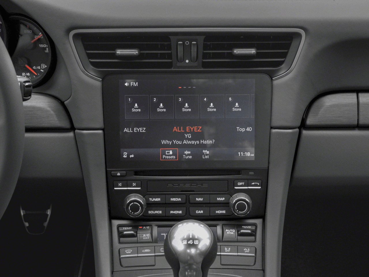 2018 Porsche 911 Carrera 4 GTS - Interior Stereo System