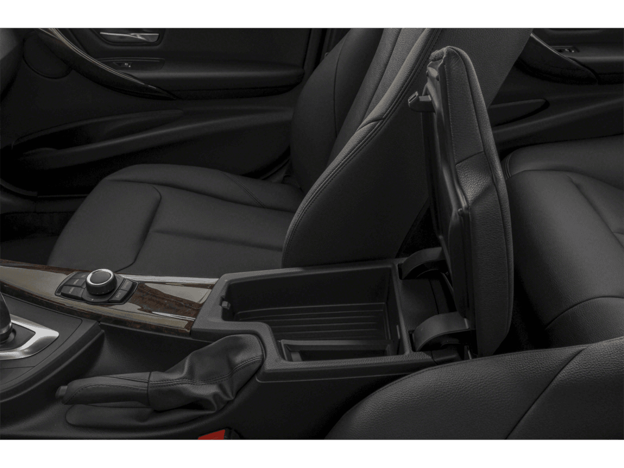 2018 BMW 3 Series 320i xDrive - Interior Center Storage Console