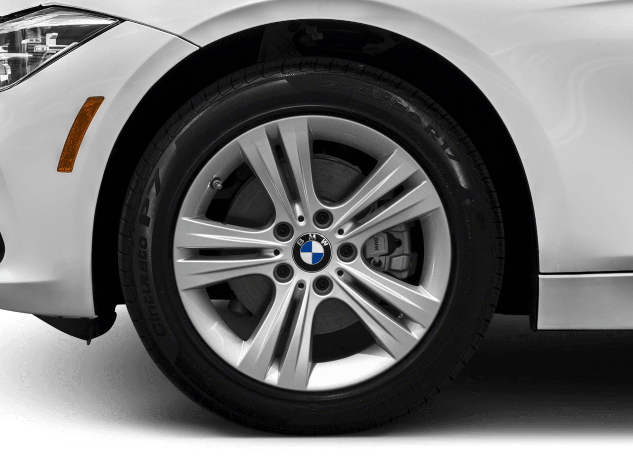 2018 BMW 3 Series 330i - Interior Wheel