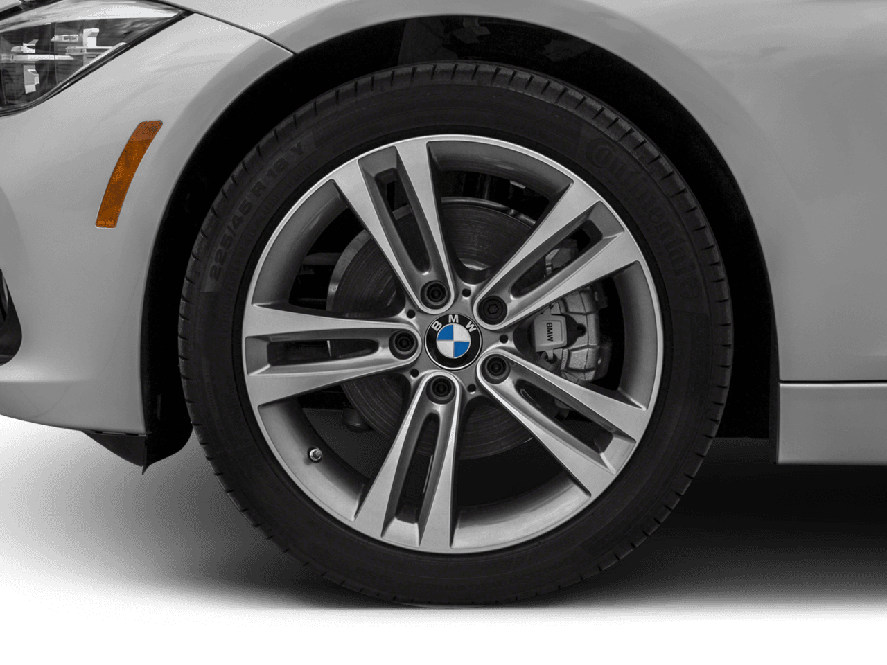 2018 BMW 3 Series 328d - Interior Wheel