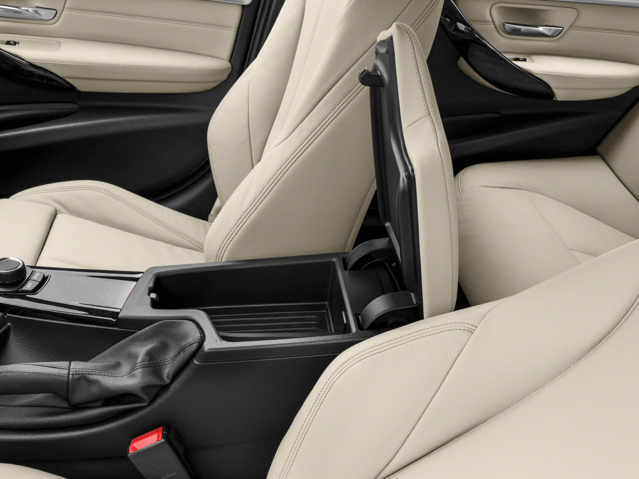 2018 BMW 3 Series 328d xDrive - Interior Center Storage Console