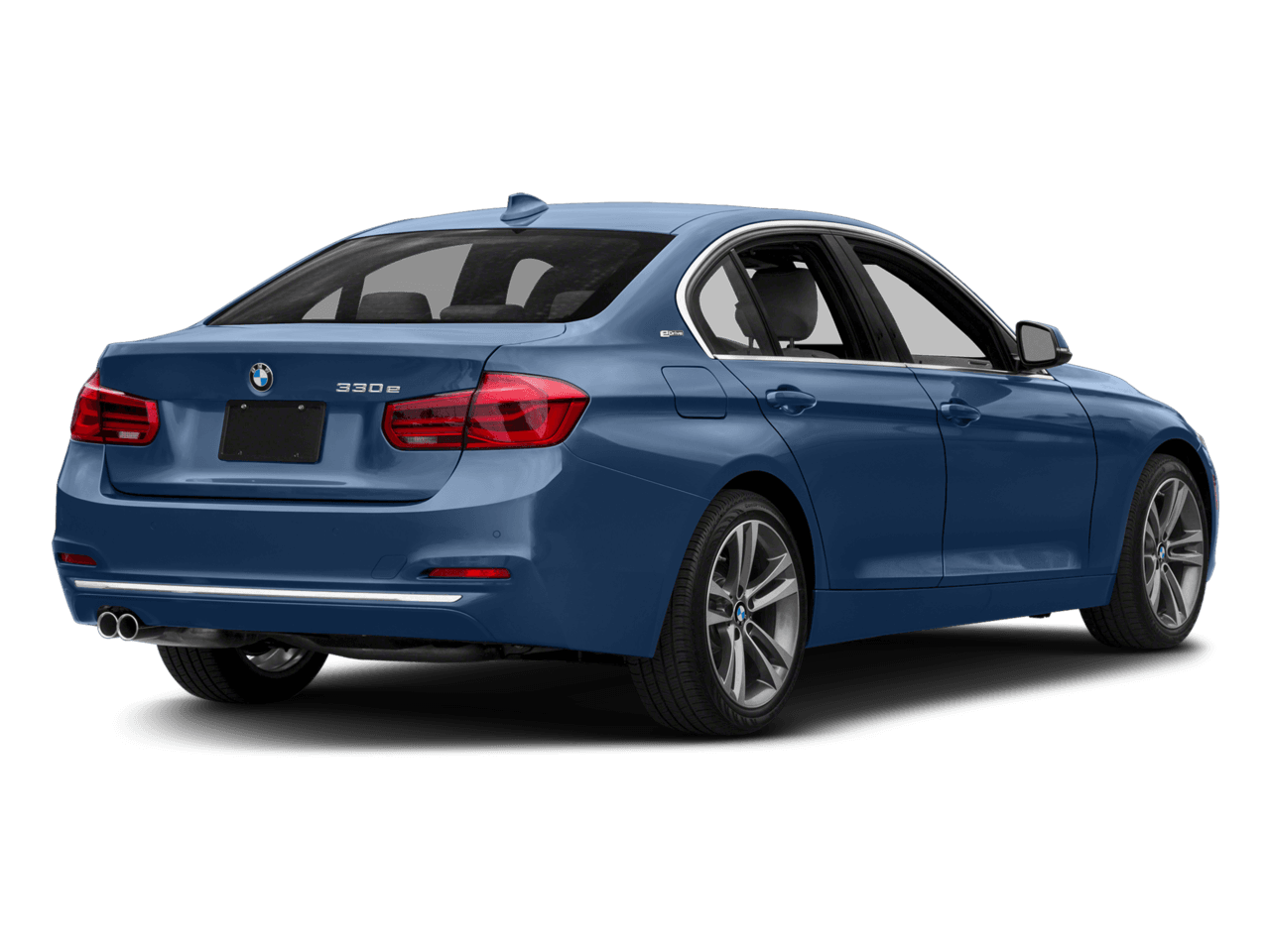 2018 BMW 3 Series 330e iPerformance - Rear 3/4, facing to the right
