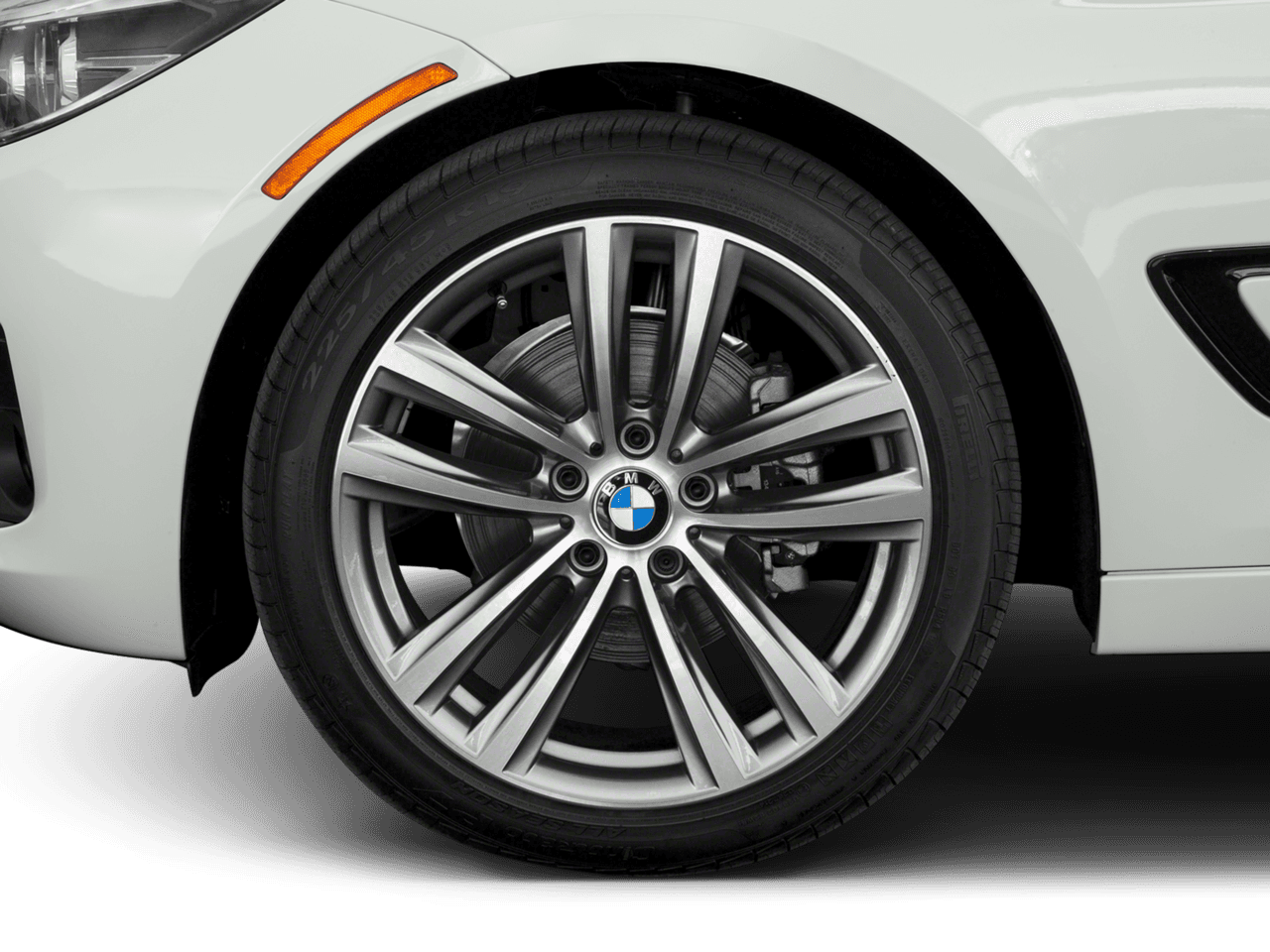 2018 BMW 3 Series 330i xDrive - Interior Wheel