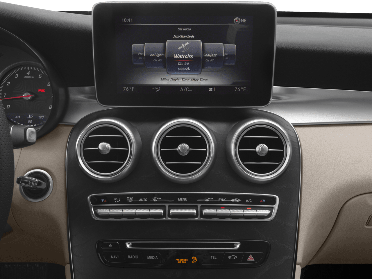 2018 Mercedes-Benz GLC GLC 300 - Interior Stereo System