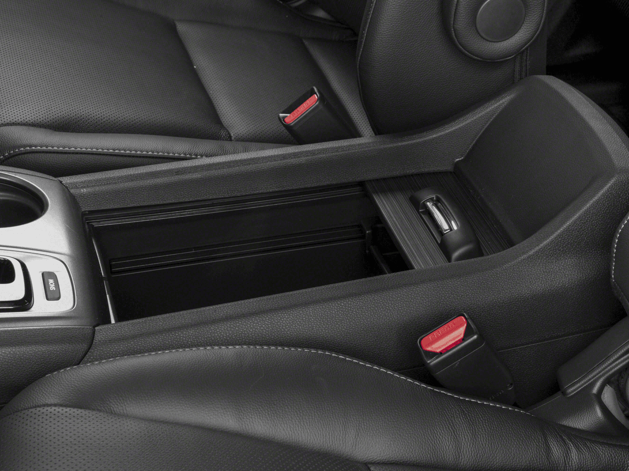 2018 Honda Ridgeline RTL-T - Interior Center Storage Console