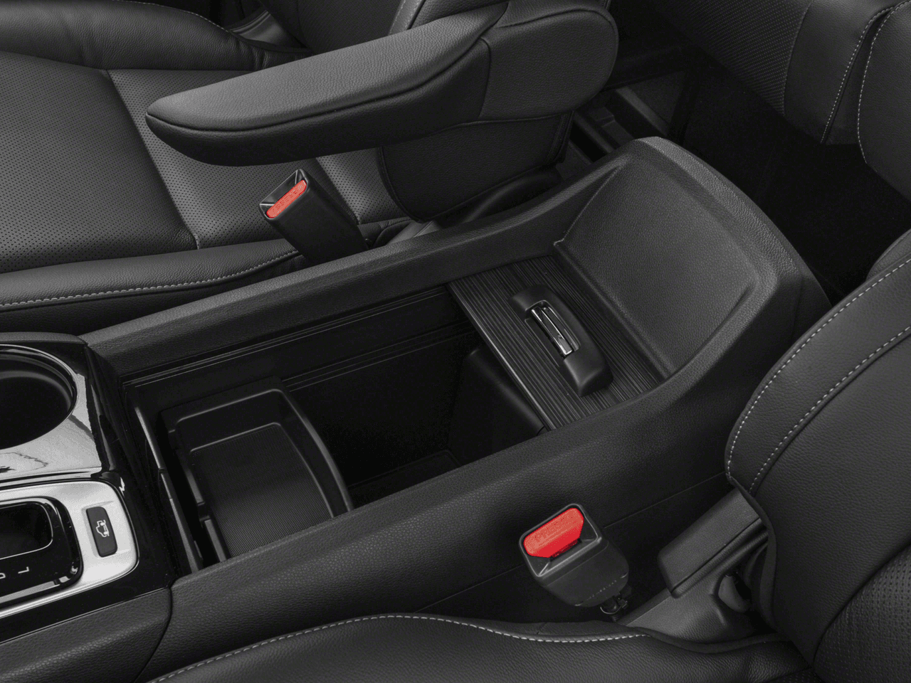 2018 Honda Ridgeline RTL-E - Interior Center Storage Console