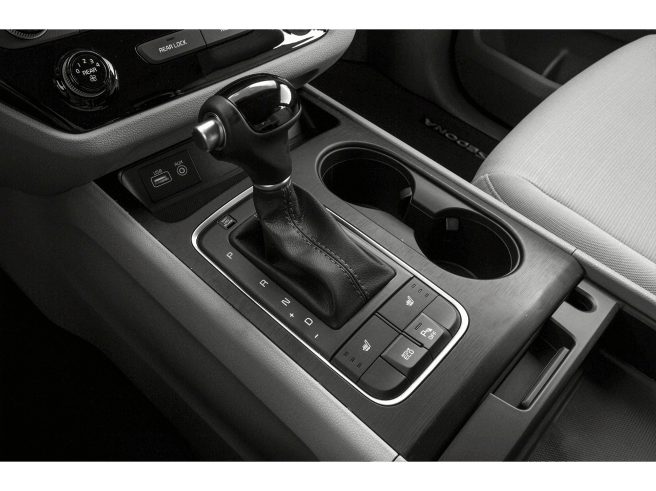 2018 Kia Sedona L - Interior Gear Shift Feature