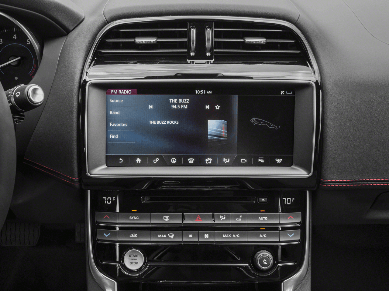 2018 Jaguar XE 30t R-Sport - Interior Stereo System