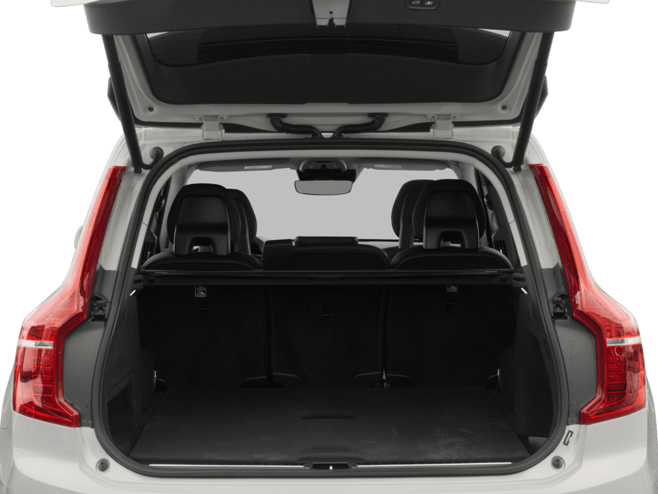 2018 Volvo XC90 Momentum - Interior Trunk with Hatch Open Feature