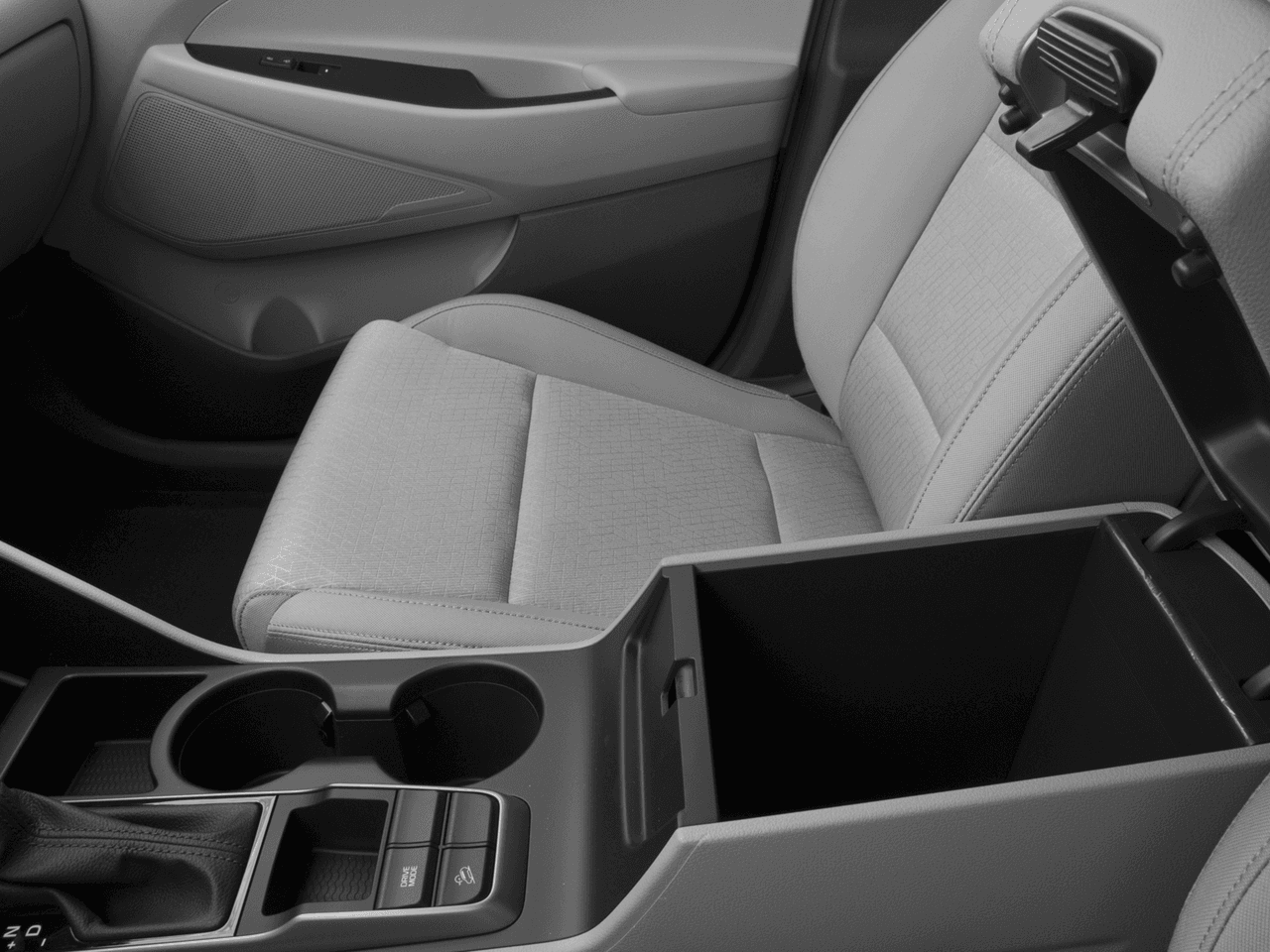 2018 Hyundai Tucson SEL - Interior Center Storage Console