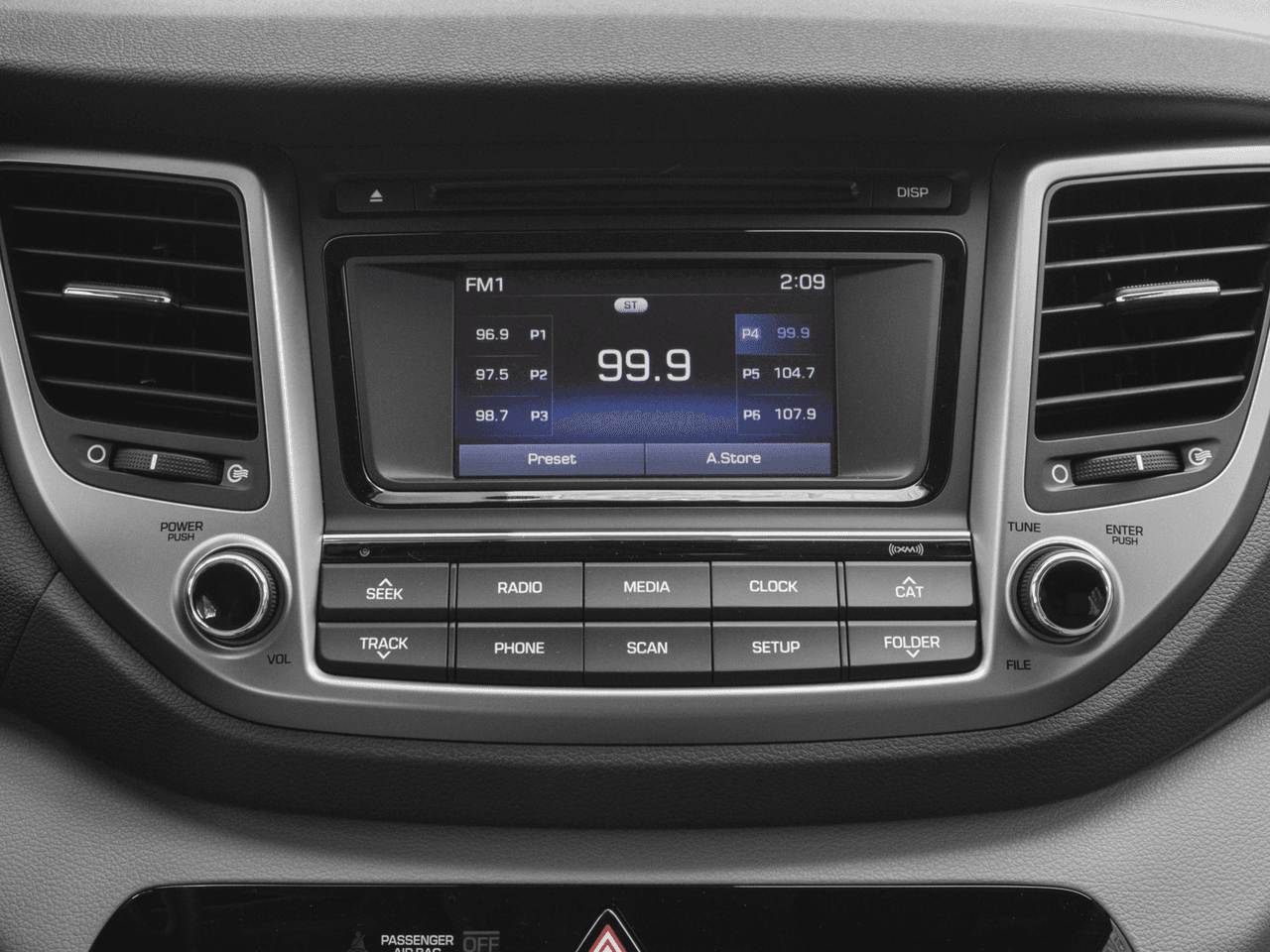2018 Hyundai Tucson SEL Plus - Interior Stereo System