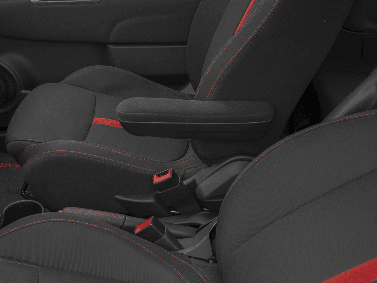 2018 FIAT 500c Pop - Interior Center Storage Console