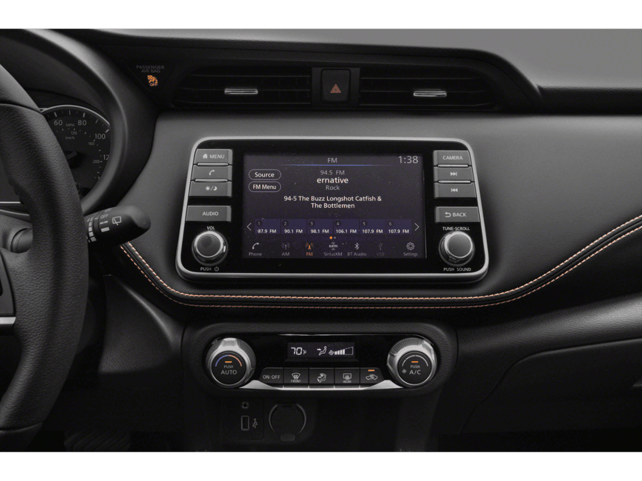 2018 Nissan Kicks SR - Interior Stereo System