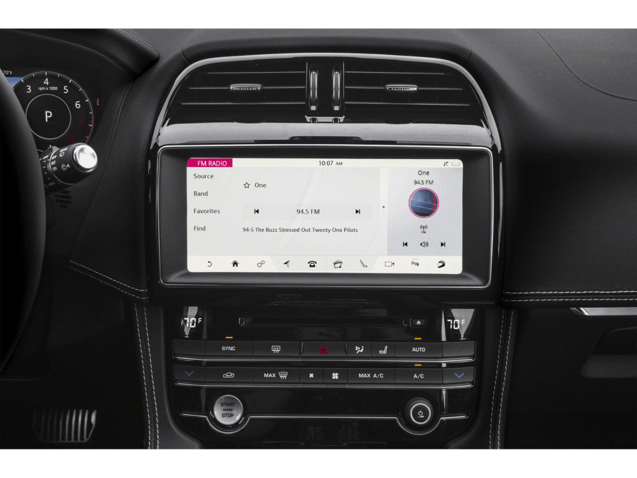 2020 Jaguar F-PACE S - Interior Stereo System