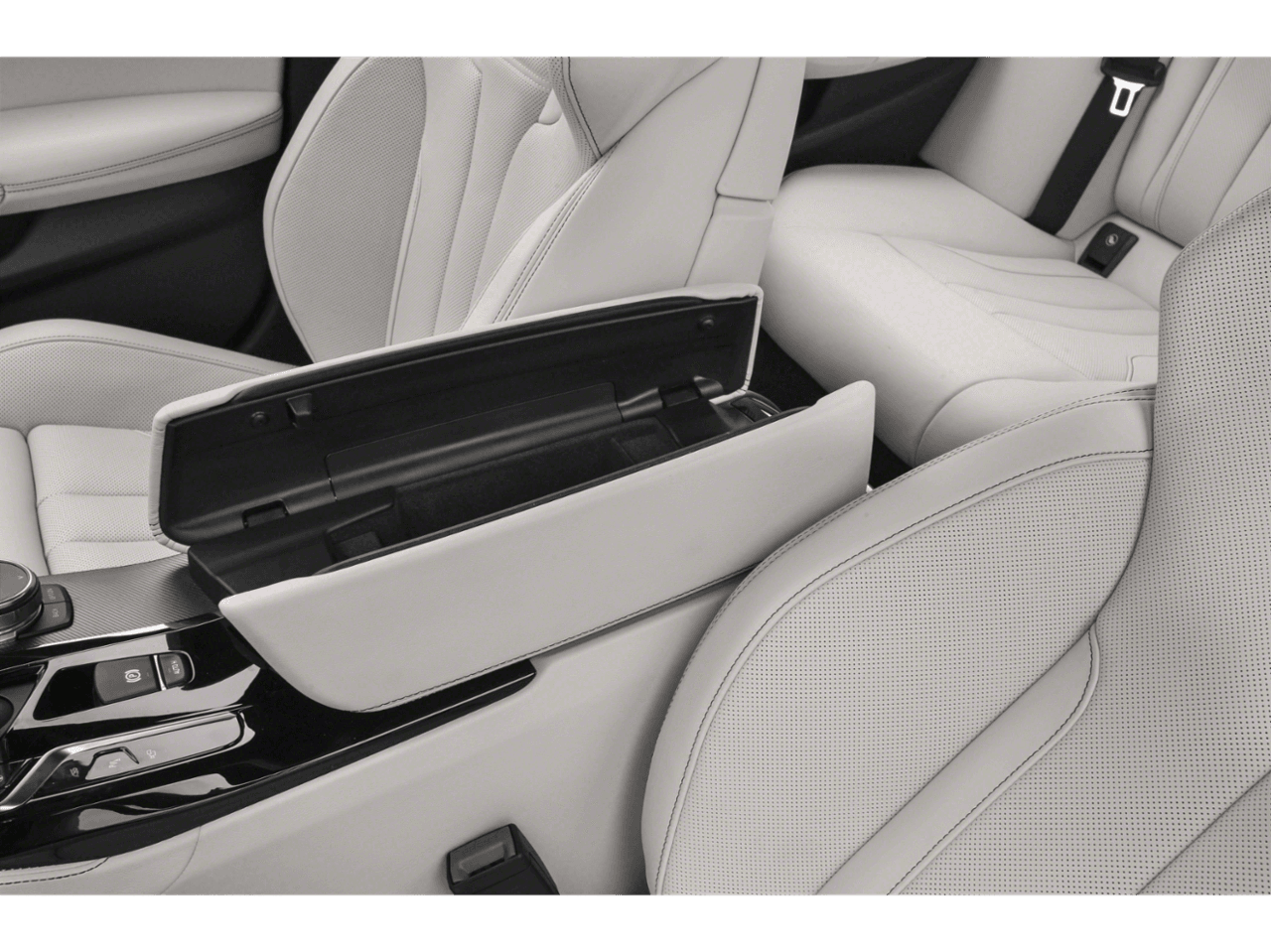 2020 BMW M5 Competition - Interior Center Storage Console