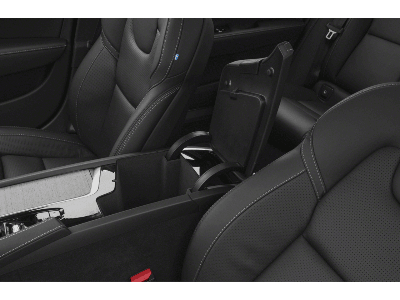 2021 Volvo S90 Momentum - Interior Center Storage Console