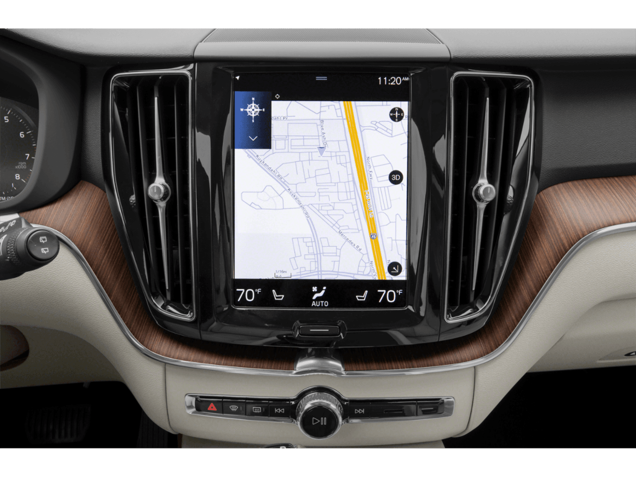 2021 Volvo XC60 Momentum - Interior Navigation System