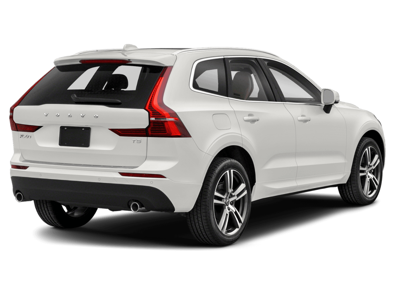 2021 Volvo XC60 Momentum - Rear 3/4, facing to the right