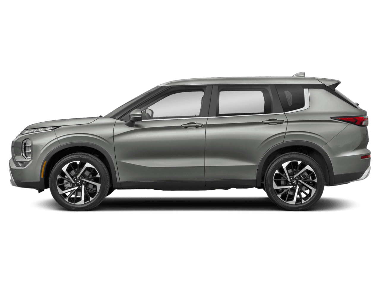 2022 Mitsubishi Outlander SE - Profile, facing to the left