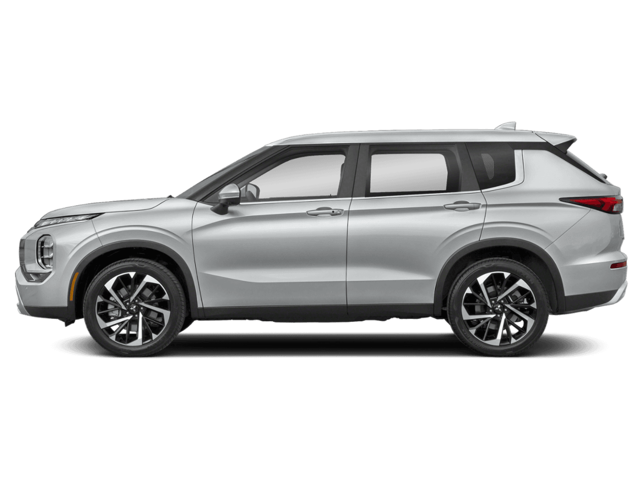 2022 Mitsubishi Outlander SE Launch Edition - Profile, facing to the left