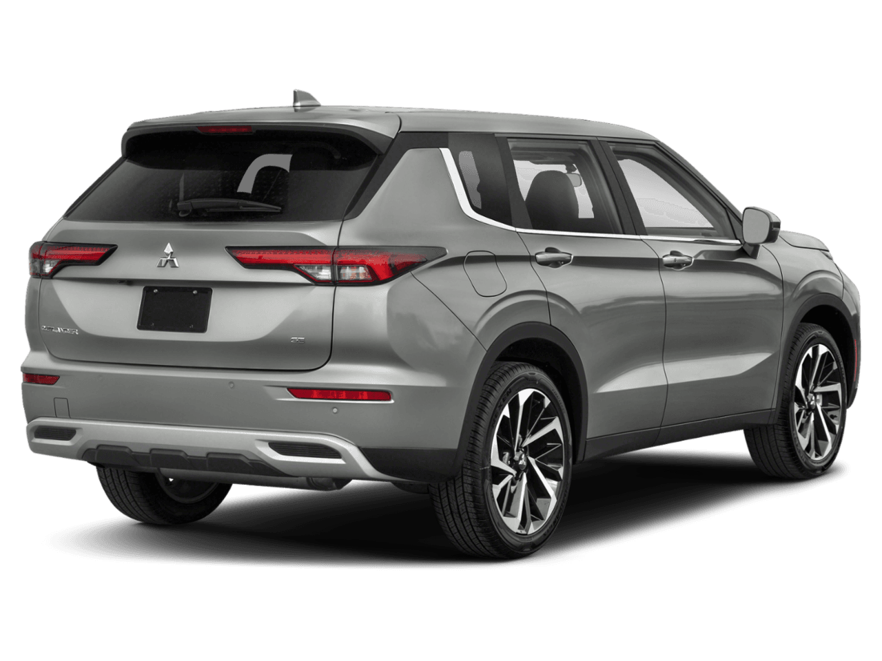 2022 Mitsubishi Outlander SE Launch Edition - Rear 3/4, facing to the right