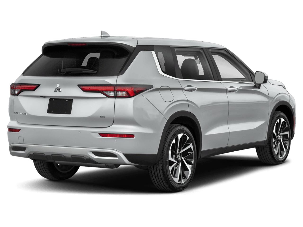 2022 Mitsubishi Outlander SE Launch Edition - Rear 3/4, facing to the right