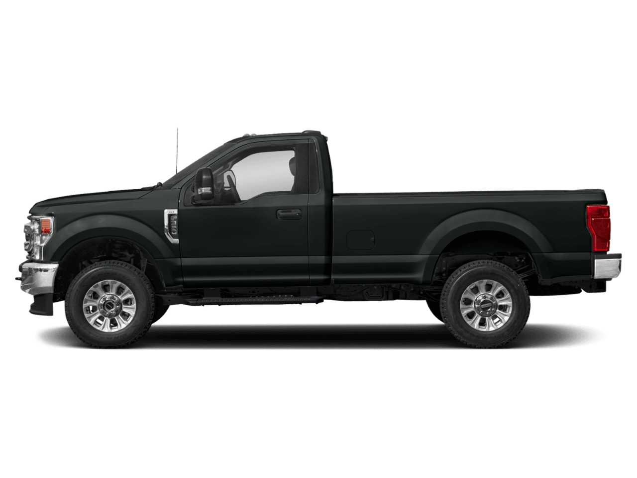 2022 Ford Super Duty F-350 SRW XLT - Profile, facing to the left