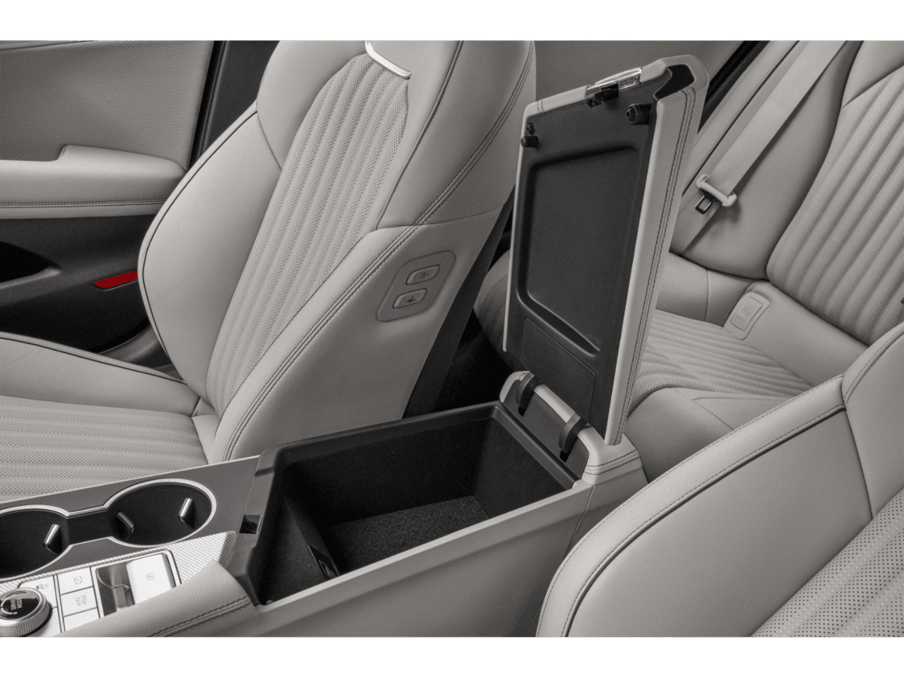 2022 Genesis G70 3.3T - Interior Center Storage Console