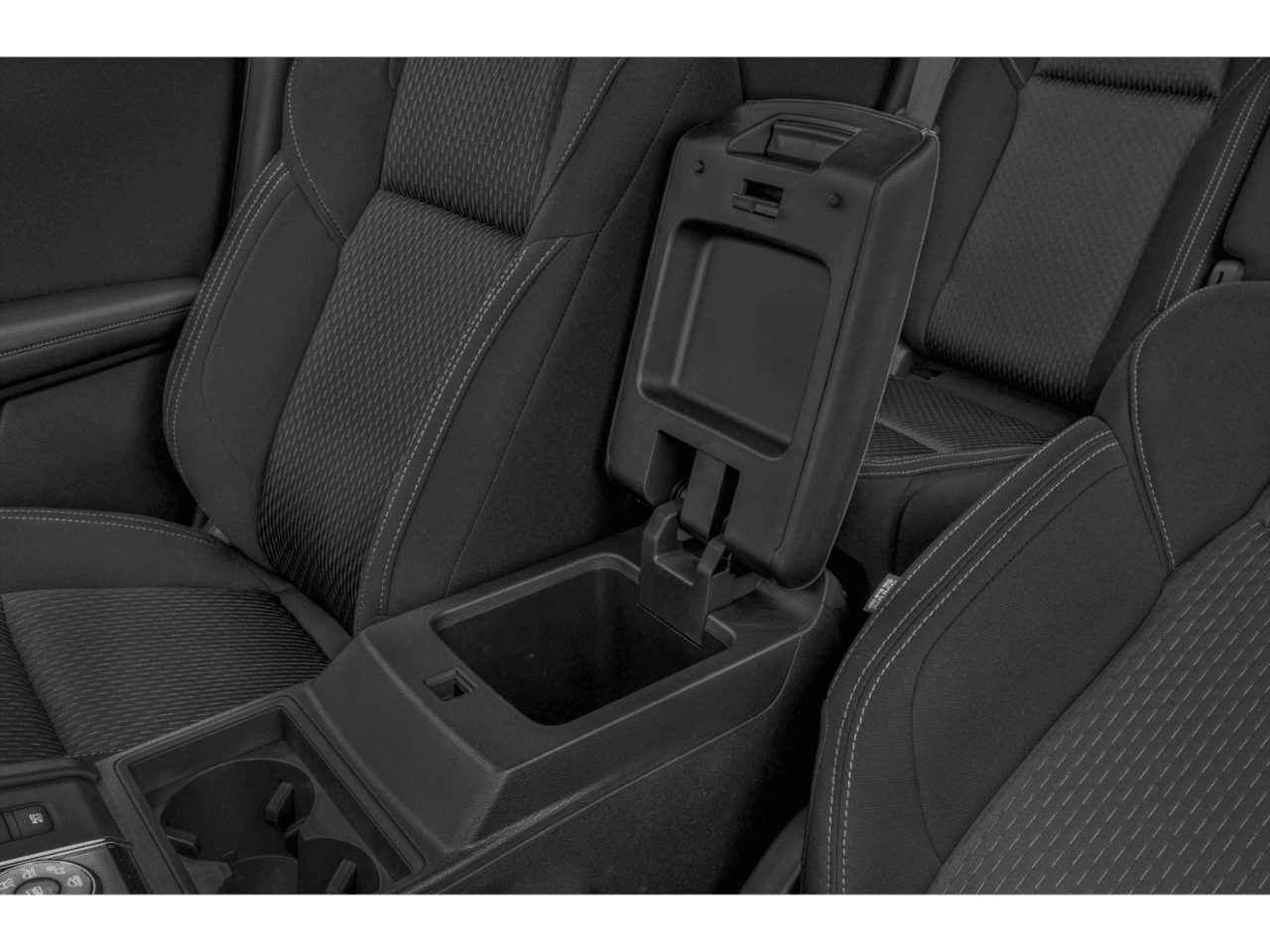 2022 Mitsubishi Outlander Black Edition - Interior Center Storage Console