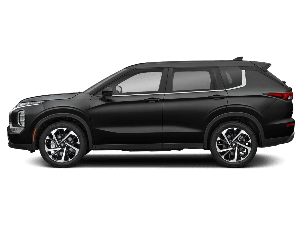 2022 Mitsubishi Outlander Black Edition - Profile, facing to the left