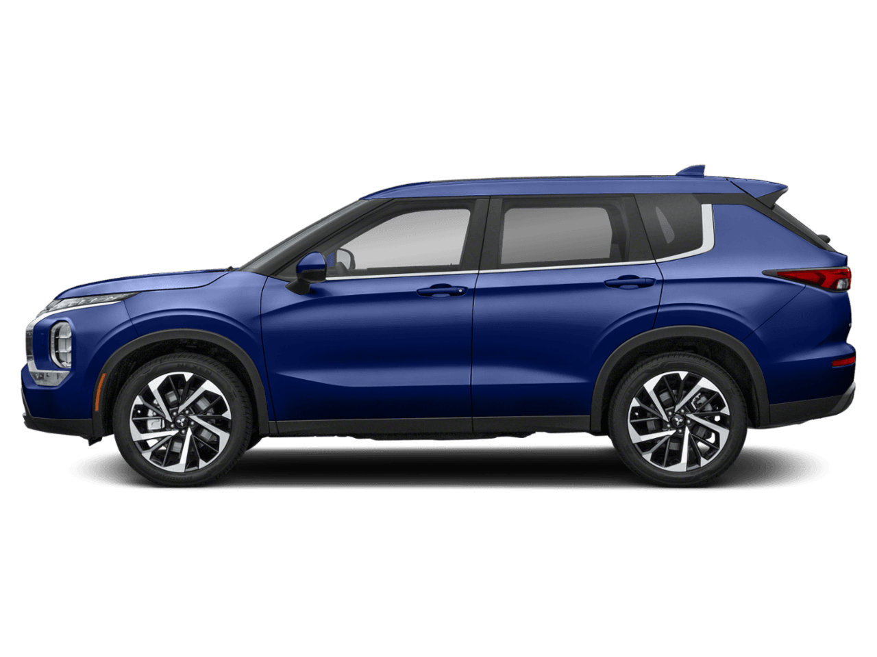 2022 Mitsubishi Outlander Black Edition - Profile, facing to the left