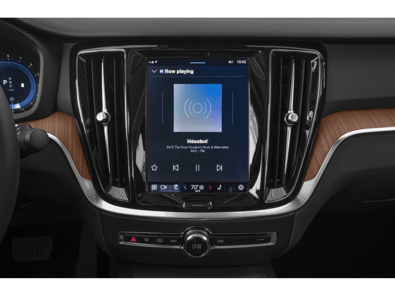 2023 Volvo S60 Core Dark Theme - Interior Stereo System