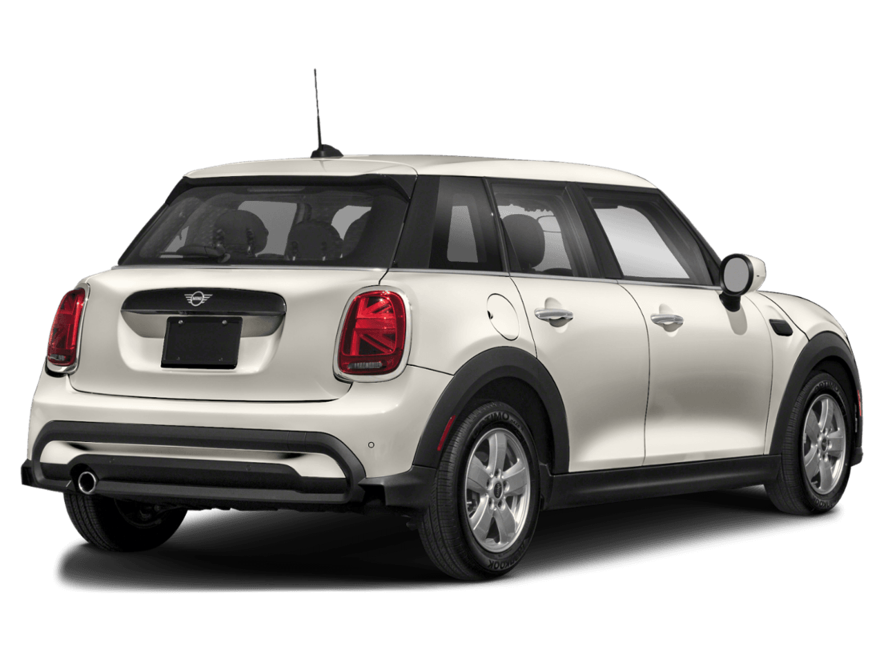 2023 MINI Hardtop 4 Door Cooper S Classic - Rear 3/4, facing to the right