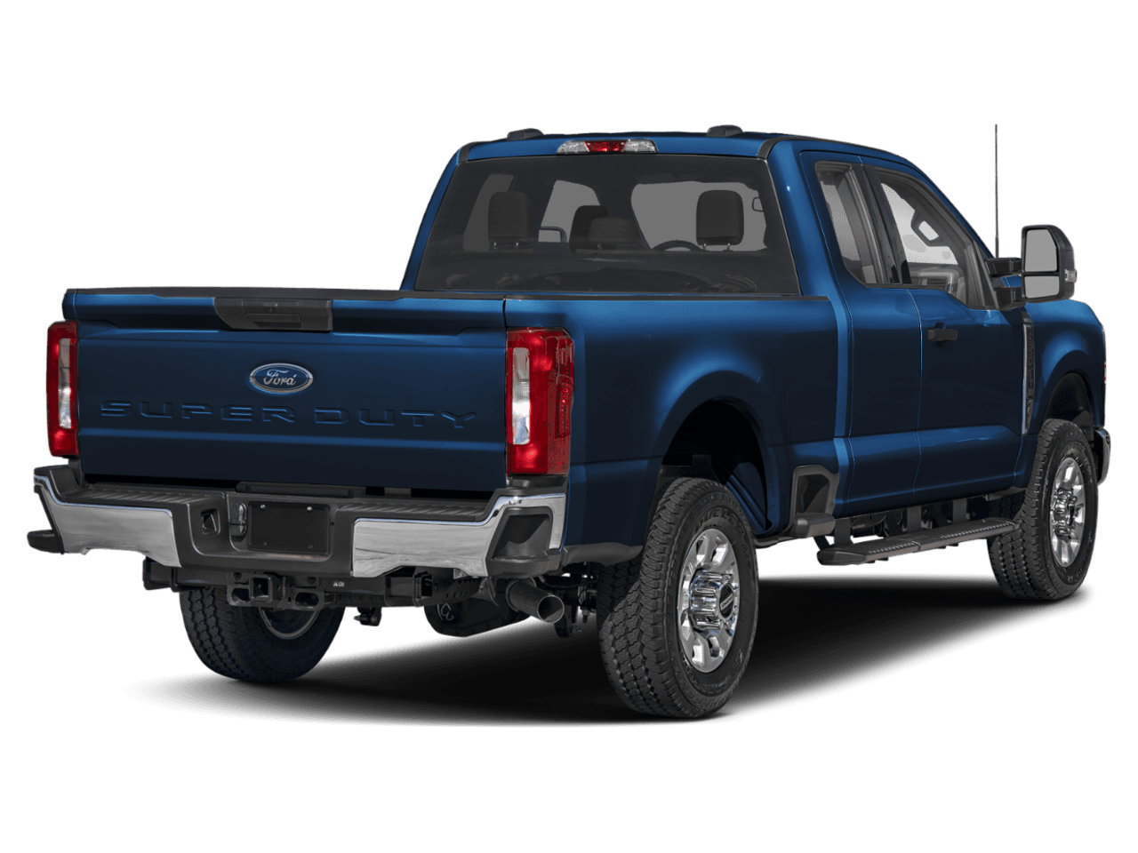 2023 Ford Super Duty F-250 SRW XLT - Rear 3/4, facing to the right