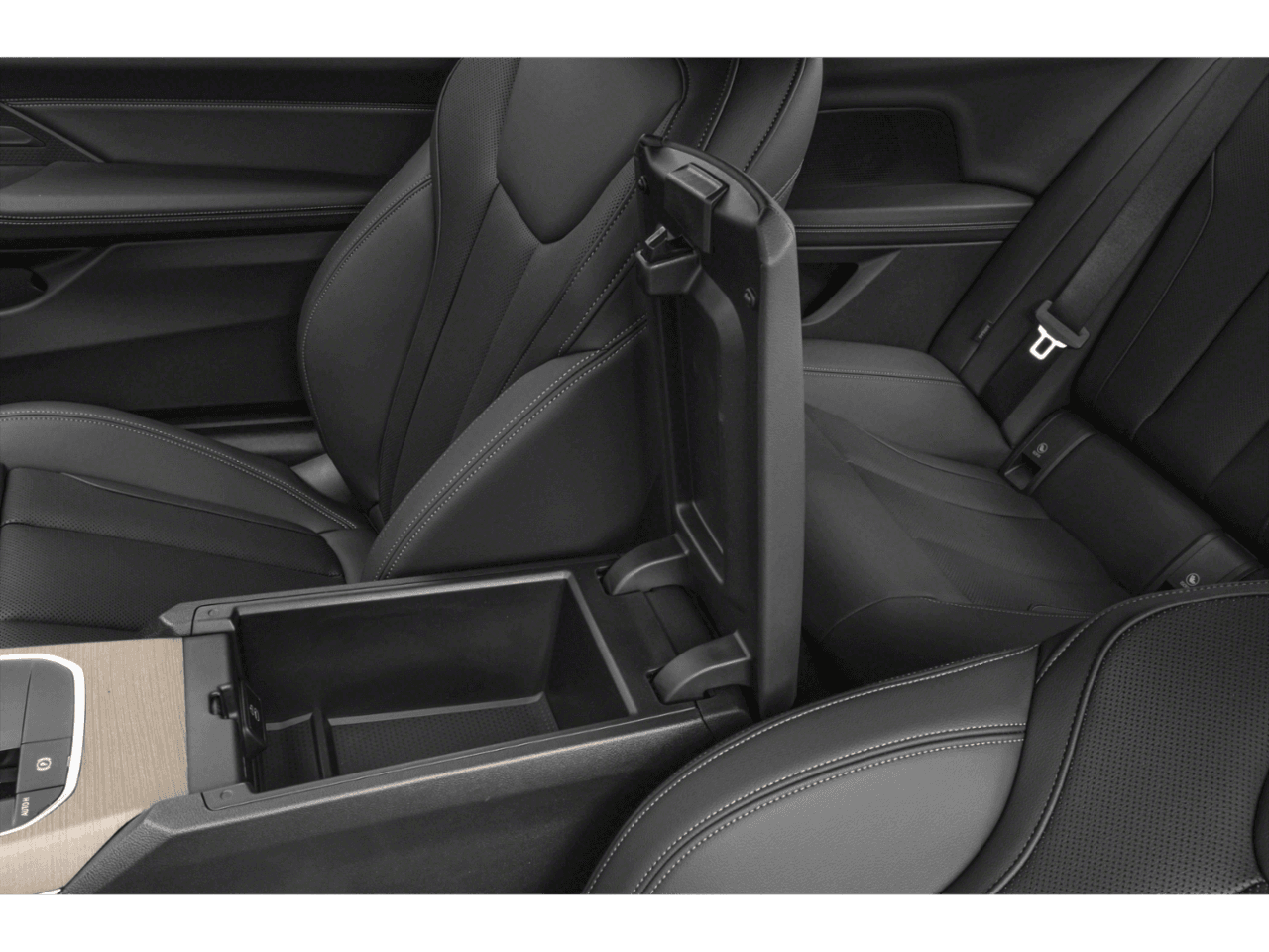 2025 BMW 4 Series 430i xDrive - Interior Center Storage Console