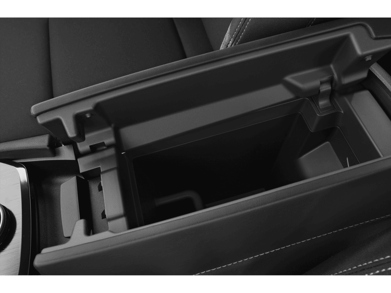 2025 Nissan Rogue S - Interior Center Storage Console