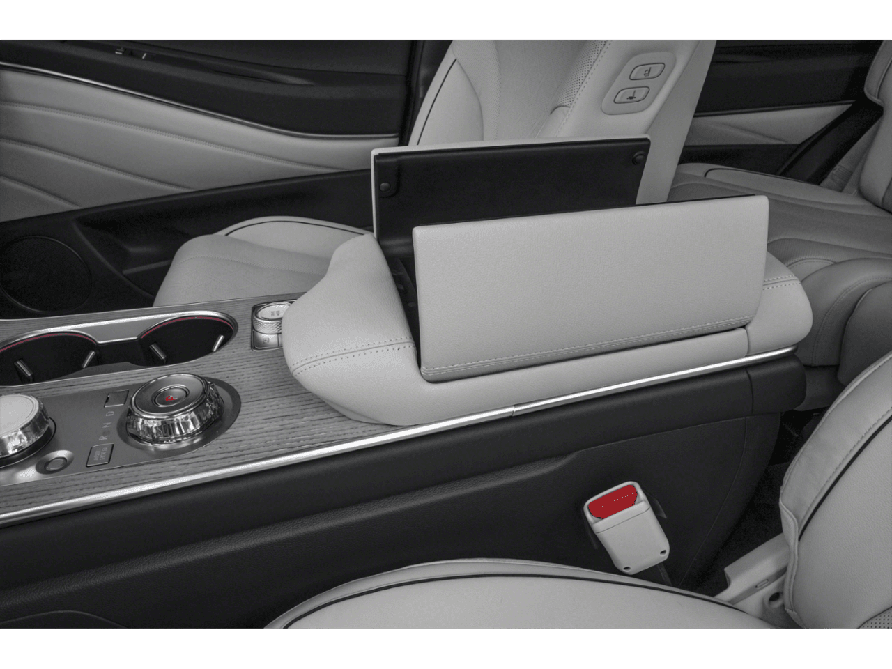 2025 Genesis GV80 Prestige - Interior Center Storage Console