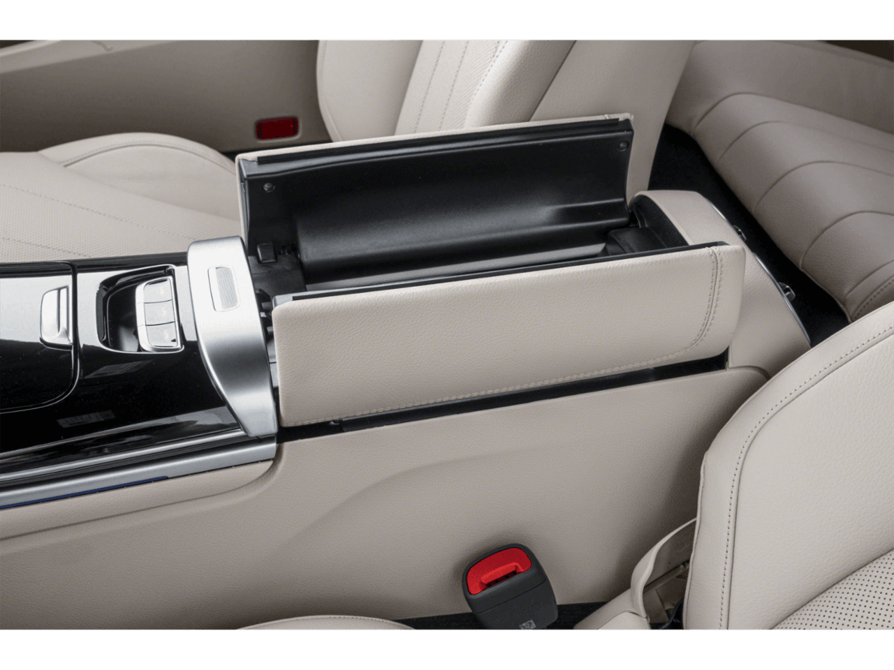 2025 Mercedes-Benz CLE AMG CLE 53 - Interior Center Storage Console