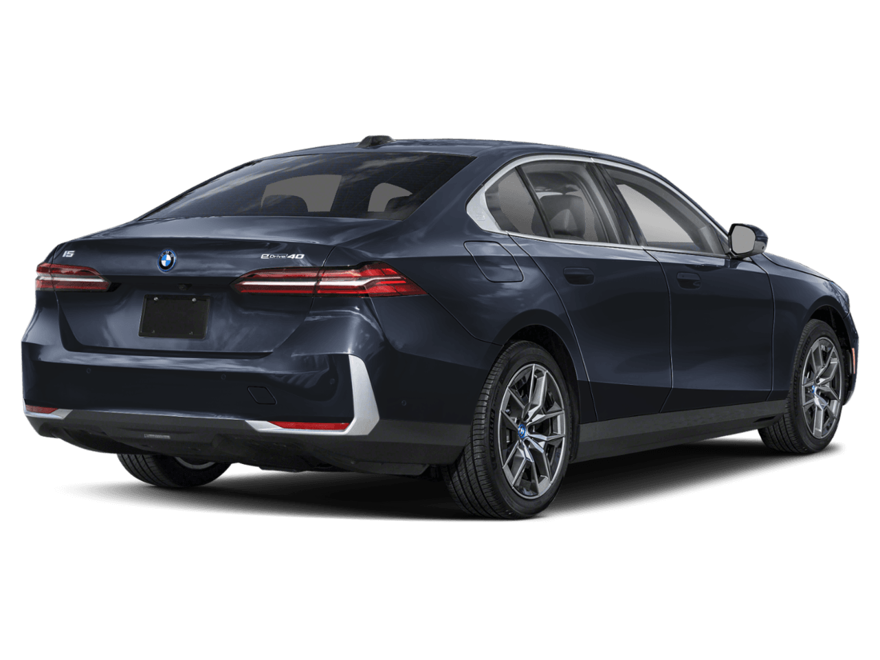 2026 BMW i5 eDrive40 - Rear 3/4, facing to the right