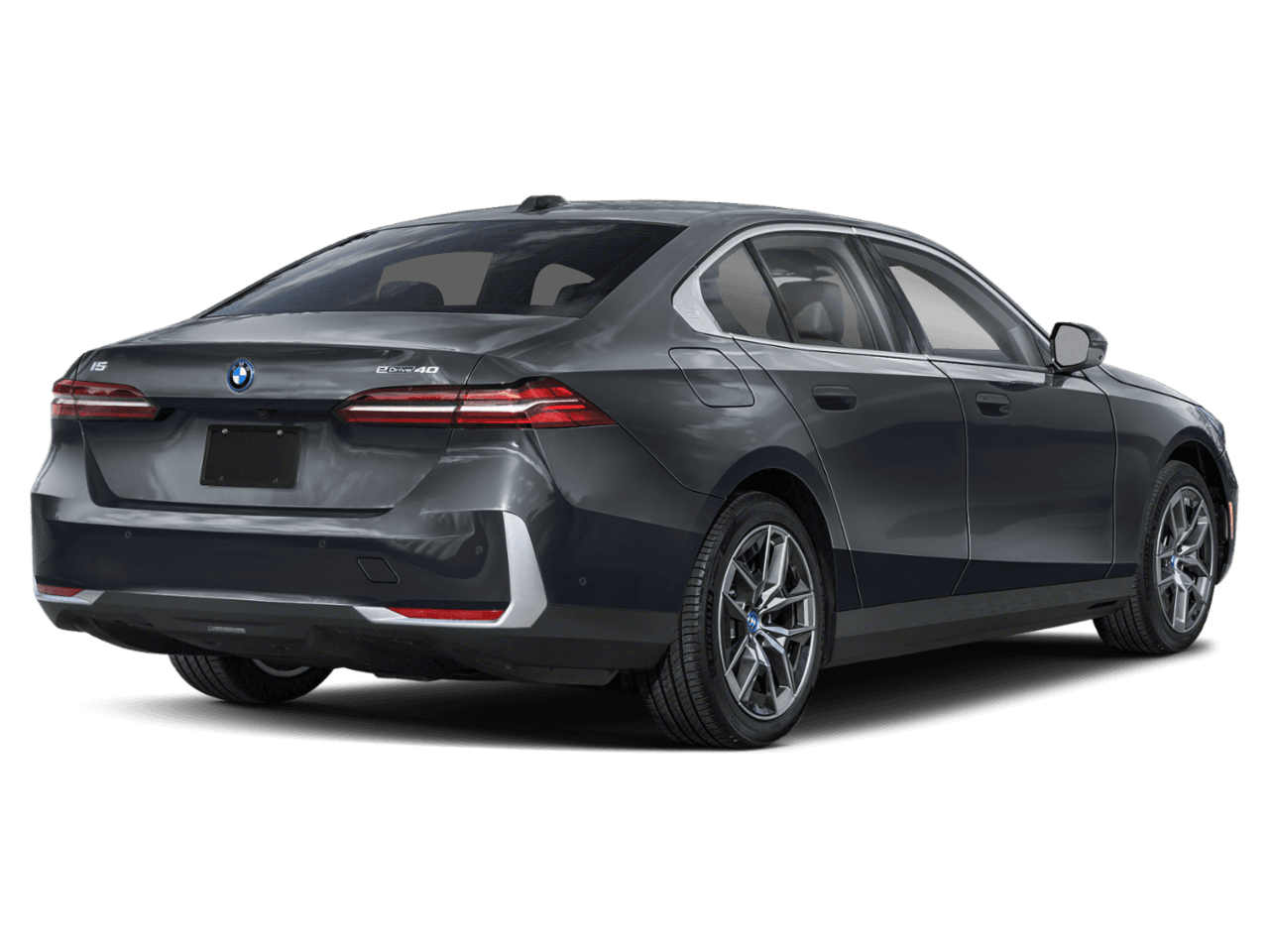 2026 BMW i5 eDrive40 - Rear 3/4, facing to the right