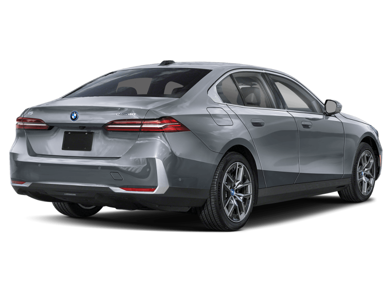 2026 BMW i5 eDrive40 - Rear 3/4, facing to the right