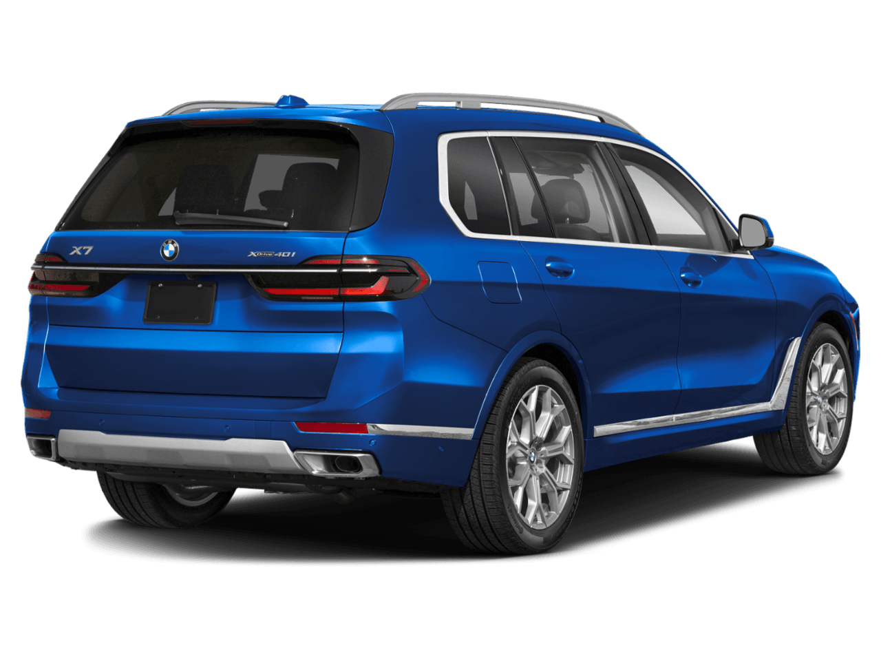 2026 BMW X7 M60i - Rear 3/4, facing to the right