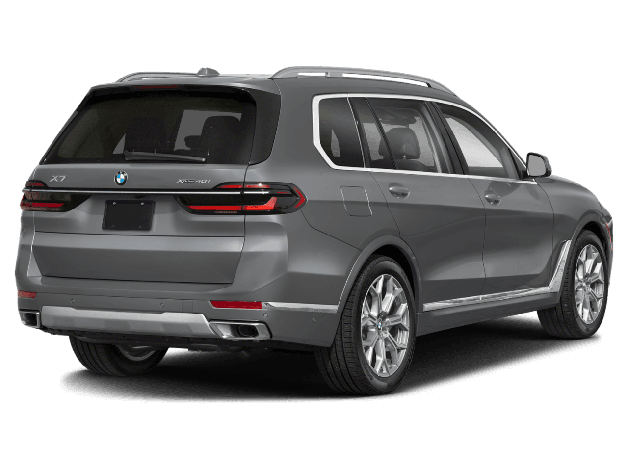 2026 BMW X7 M60i - Rear 3/4, facing to the right