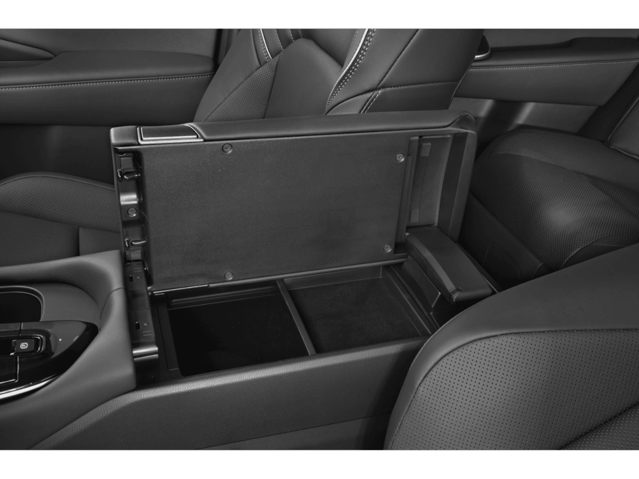 2026 Toyota Crown Platinum - Interior Center Storage Console