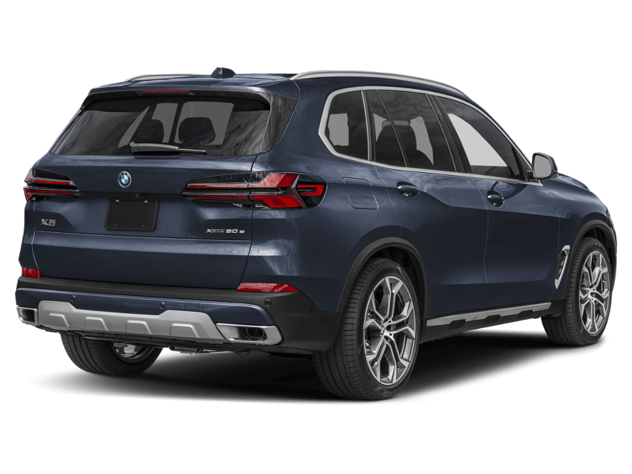 2026 BMW X5 xDrive50e - Rear 3/4, facing to the right