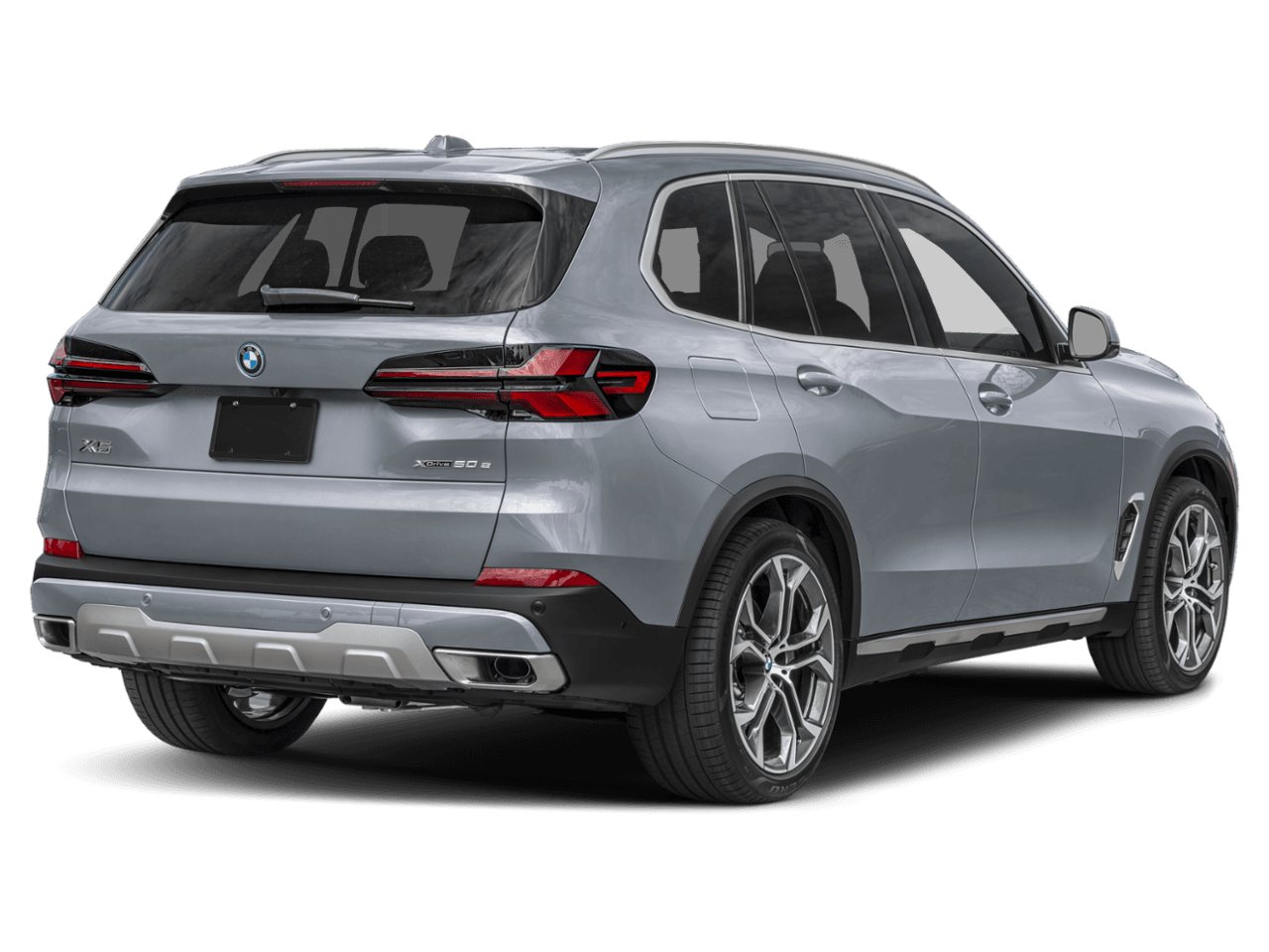 2026 BMW X5 xDrive50e - Rear 3/4, facing to the right