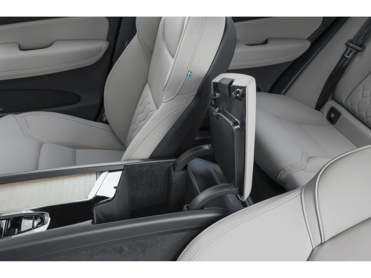 2026 Volvo XC60 Ultra Black Edition - Interior Center Storage Console