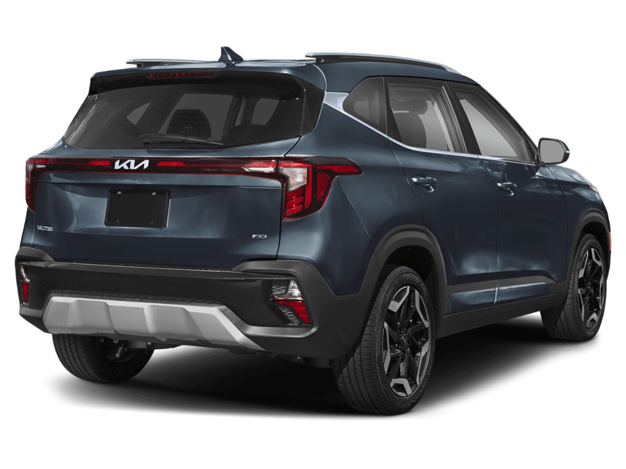 2026 Kia Seltos SX - Rear 3/4, facing to the right