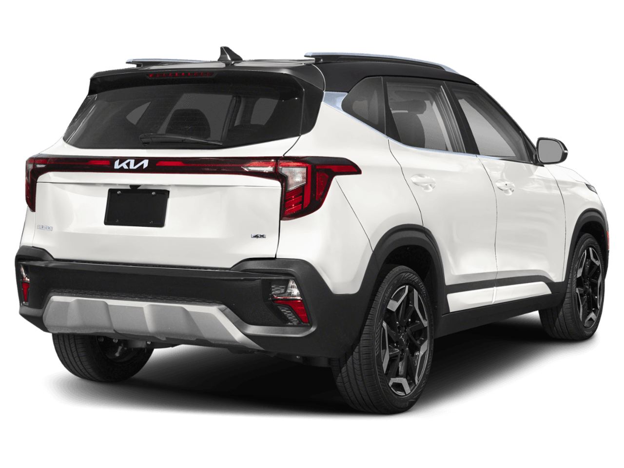 2026 Kia Seltos SX - Rear 3/4, facing to the right